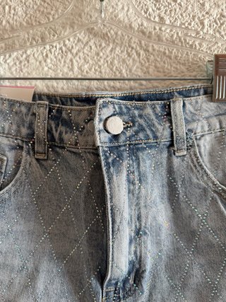 Vaqueros cortos con brillos