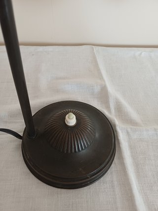 Vecchia lampada da tavolo vintage metallo e vetro