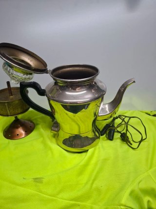 Cafetera Eléctrica Vintage Cromada