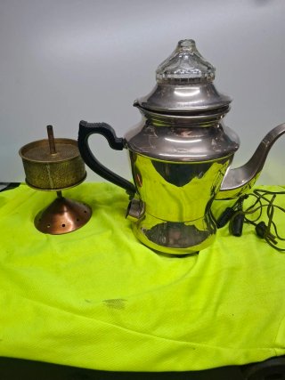 Cafetera Eléctrica Vintage Cromada