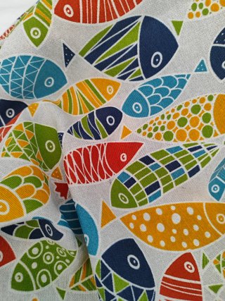 Tela loneta estampada peces multicolor