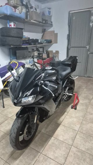 Yamaha R1 2002 Negra