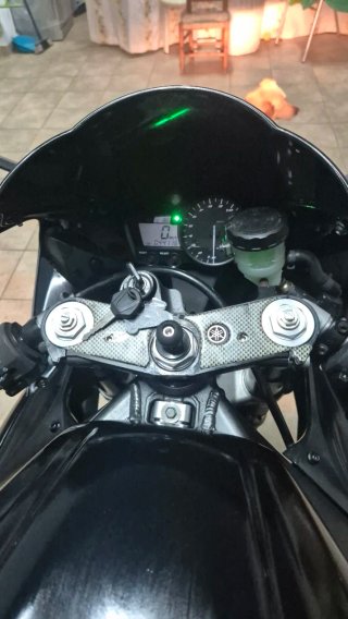 Yamaha R1 2002 Negra