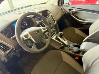 Ford Focus gasolina SOLO 19.159 km con ITV pasada