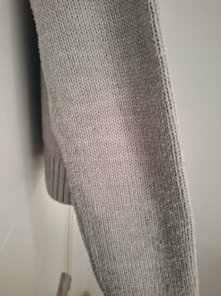 Jersey de cuello alto gris