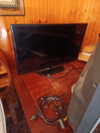 Televisor LG Plano