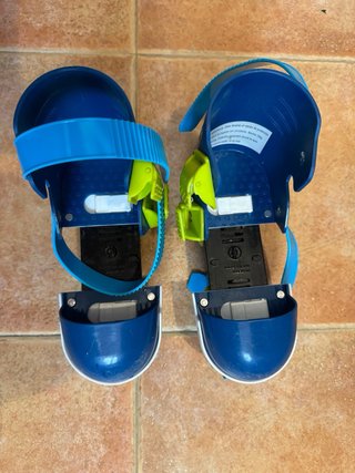 Patines y Casco Azul para Niños