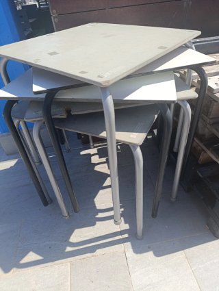 Mesas y sillas de bar