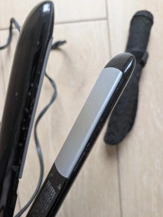 Plancha de pelo BaByliss Negra + funda térmica