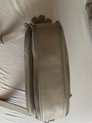 Bolso Misako Beige con Adorno Flor