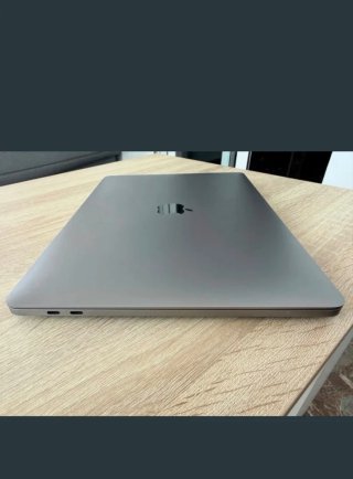 MacBook Pro M1 Plata/Gris Espacial