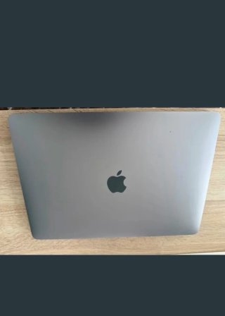MacBook Pro M1 Plata/Gris Espacial