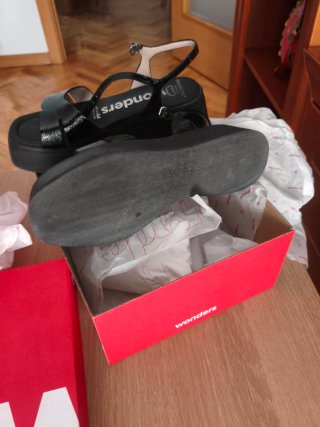 Sandalias Wonders Piel Negra Talla 38