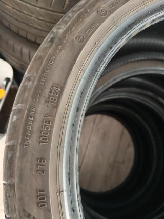 Bridgestone 225/40r18 92Y Neumático