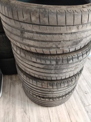Bridgestone 225/40r18 92Y Neumático