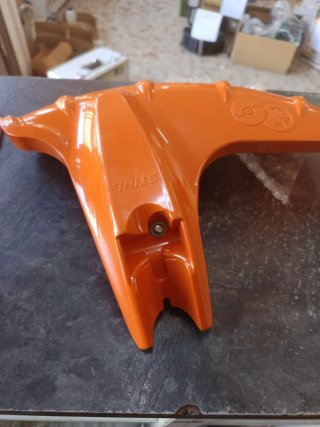 Protector cabezal desbrozadora Stihl naranja