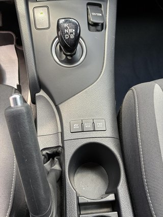 Toyota Auris 1.8 140H Hybrid Active