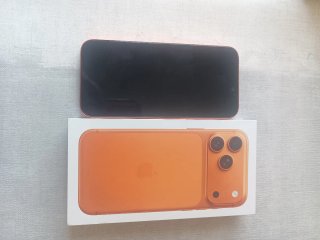iPhone 17 Pro Max Naranja