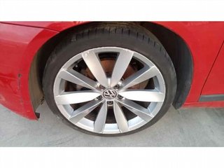 VOLKSWAGEN SCIROCCO (137)