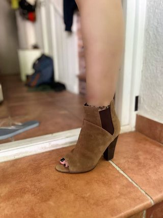 Botas Guess Tacón Abiertas Beige