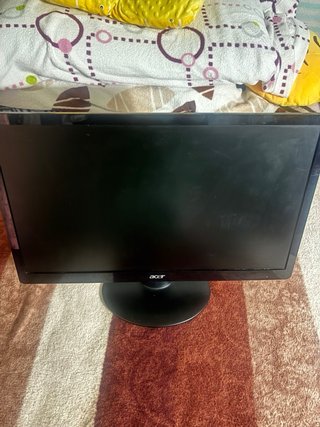 Monitor Acer Nero con Base e Cavi