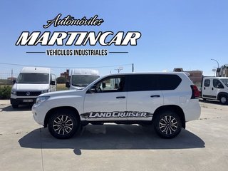 Toyota Land Cruiser GX (2018)