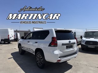 Toyota Land Cruiser GX (2018)