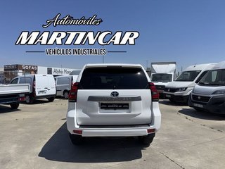 Toyota Land Cruiser GX (2018)