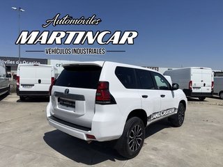 Toyota Land Cruiser GX (2018)