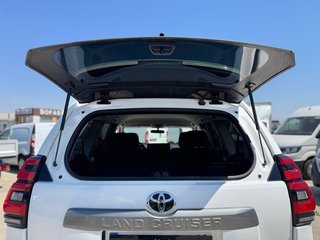 Toyota Land Cruiser GX (2018)