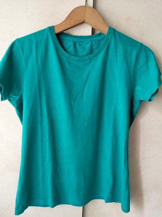 Lote 2 camisetas básicas talla S