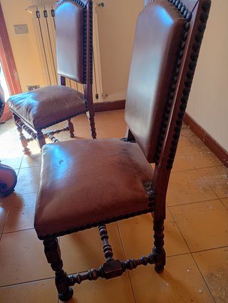 Tavolo antico '800 con 4 sedie in pelle