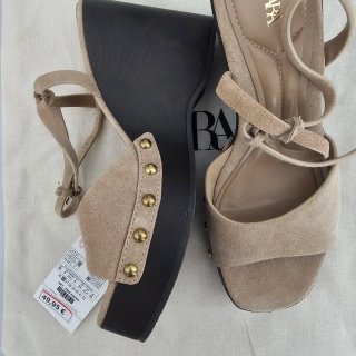 Sandalias Zara Plataforma Beige Talla 36