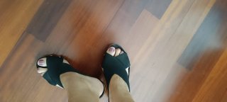 Sandalias negras tiras cruzadas verano