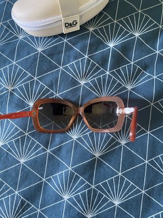 Occhiali da sole D&G squadrati rossi
