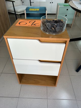 Mesita Auxiliar Cerezo y Blanco