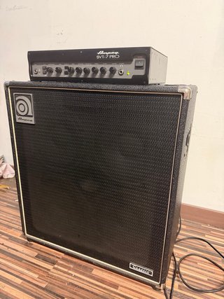 Ampeg SVT 7 Pro + SVT-410HE (cabeza y pantalla)