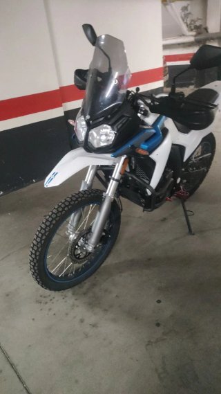 Voge 300 rally