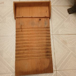 Antigua tabla de lavar madera