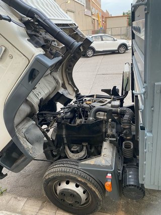 Nissan Cabstar 2006