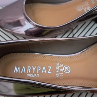 Zapatos MaryPaz Talla 39 Plateados