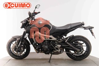 YAMAHA MT 09