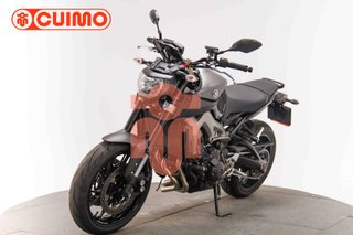 YAMAHA MT 09