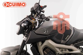 YAMAHA MT 09