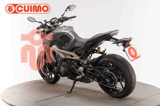 YAMAHA MT 09