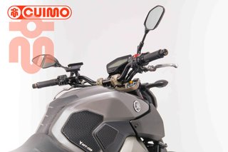 YAMAHA MT 09