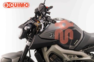YAMAHA MT 09
