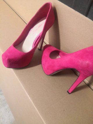Zapatos de salón fucsia