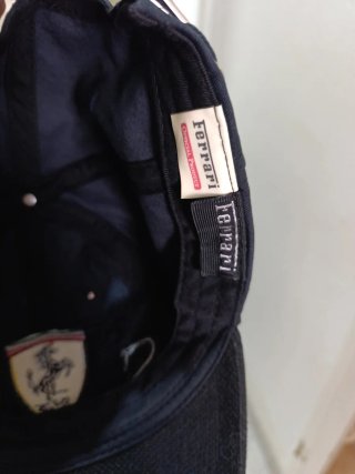 Gorra Ferrari Negra