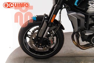CFMOTO 700 CL-X SPORT